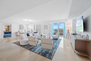 Ritz-Carlton Luxury Oceanfront 2BR on 16th Floor