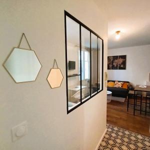 LExplorateur - Gare - Cozy - Wifi - TV