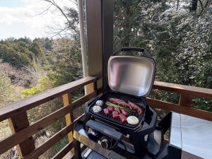 富士山を背景に豊かな自然やバーベキューが魅力のコテージ Sakura