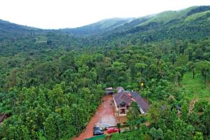 Karadikallu Homestay - Private Waterfalls, Hill Top, Home Food