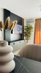 Urban Escape APT - Netflix & Max - Dej