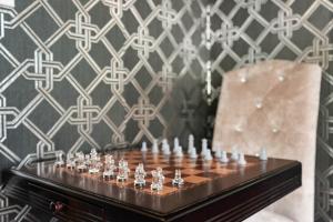 SUPER FUN- COLORs Gameroom LAKEVIEWs & SLEEPs 13