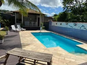 Linda Casa com Piscina - 马里卡