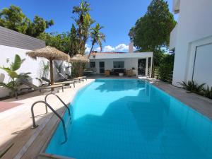 El Mar, Pool House with 3 BDR, 7 min from beach