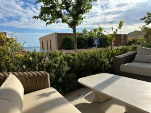 Villa Elodie, Green Coast, Palase