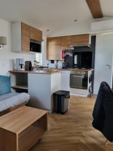 Campings Mobil Home spacieux Camping Mar Estang 4* : photos des chambres