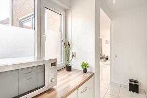 Loopafstand van Lokale Winkels en Zeedijk! - Prachtig Vakantiehuis!