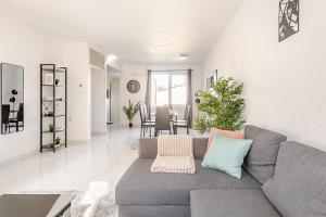 Loopafstand van Lokale Winkels en Zeedijk! - Prachtig Vakantiehuis!