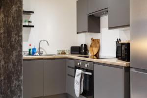 Homey 1 Bedroom Duplex in Conditioning House