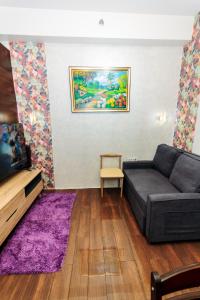 Chic Romantic Getaway Makati Studio One BR Two BR Swim Gym 300 MB