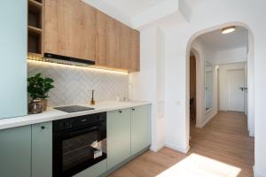 Sunset 2BDR Apartment