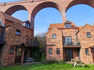 No 18 Riverside Walk Kingfisher