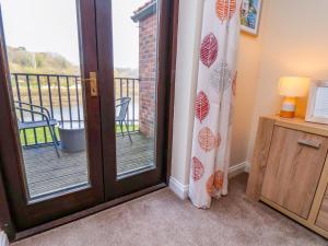 No 18 Riverside Walk Kingfisher