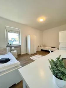 Renoviertes Monteurhaus in Mendig für 6 Personen! - 门迪希 Renoviertes Monteurhaus in Mendig für 6 Personen! - 门迪希