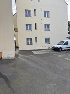 Chez Hortense - 5 mins à pied du centre-ville - place de stationnement