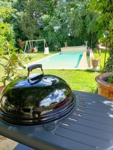 Villas Mas Le Clos de Teillan 6 chambres 3 SDB, Piscine, Sauna, Bain a remous : photos des chambres