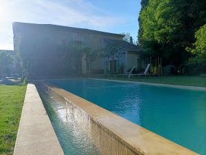 Villas Mas Le Clos de Teillan 6 chambres 3 SDB, Piscine, Sauna, Bain a remous : photos des chambres