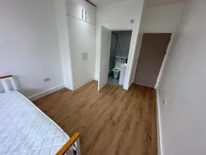 Luxstones - Harrow on the Hill