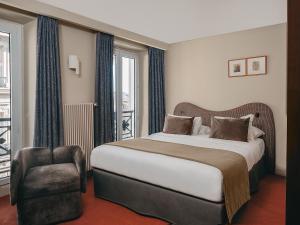 Deluxe Double Room room in Hôtel Belloy Saint Germain