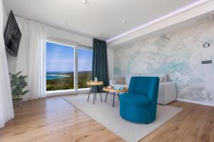 Deluxe King Room with Sea View room in Hotel In Excelsis