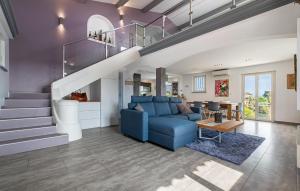 Lovely Home In Saint-Laurent-Du-Var