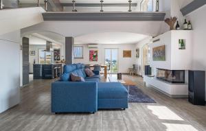 Lovely Home In Saint-Laurent-Du-Var