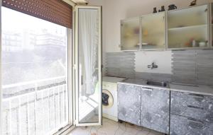 Stunning Apartment In Ragusa