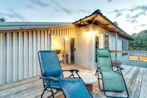 Stunning Vacation Rental Next to Fossil Rim Wildlife Center, Texas - Clifton