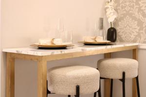 EXECUTIVE STUDIO - Netflix, Gym, Pool, HS WiFi, 38 Park Avenue, Cebu IT park