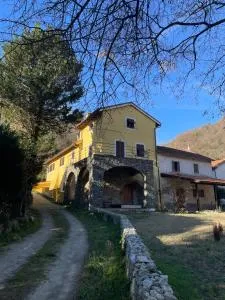 Sorprendente oasi nei boschi di Savona - Dego