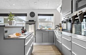 5 Bedroom Amazing Home In Ebeltoft