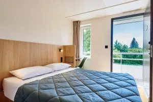 普瑞米尔瓦伦锡耶纳苏德路维尼经典酒店 - 瓦朗西纳