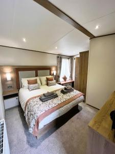 Luxury 2 bedroom holiday home with stunning views