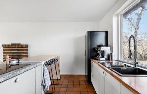 5 Bedroom Beautiful Home In Gilleleje