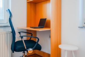 Cherry City Stay Apartment With Parking - Happy Rentals