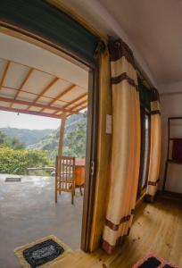 Mountain Range Cottage