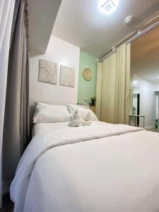 Homely Space at Avida Riala T4 IT Park by Snug Retreat with Pool & Fast WiFi