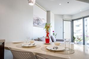 The Royal Staghorn - A Luxury Condo