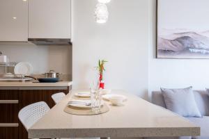 The Royal Staghorn - A Luxury Condo