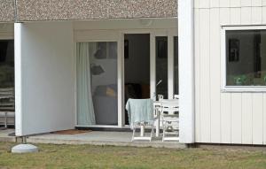 1 Bedroom Amazing Apartment In Nexø