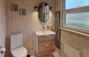 Four-Bedroom Holiday Home In Hemmet