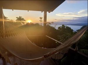 Mi Zaru Sea View Hotel Free Park Tour & Breakfast