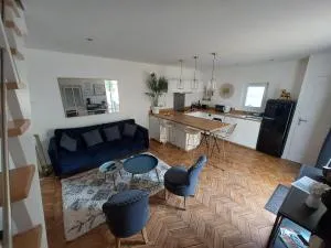 "Ô Tour's Angels" RABELAIS - 茹埃莱图尔