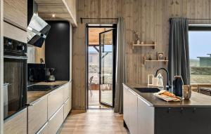 Gorgeous Home In Hadsund With Kitchen