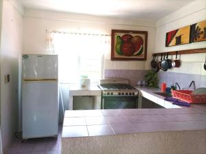 Casa Madera Zihuatanejo