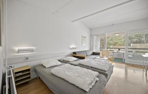 Cozy Apartment In Nexø With Wifi