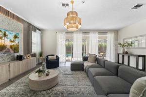 SUPER BOHO 90 - 10BDR - LOFT POOL AMENITIEs