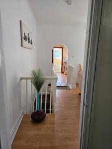 Classy Home near Southampton Airport -Free parking