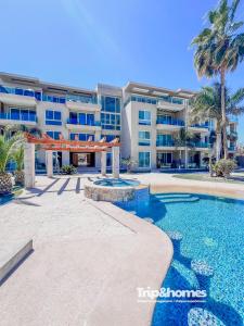 Vista Dorada 1BR condo Great view of Bay & Sea w pool