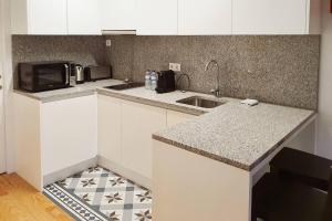 Great Flat & View in Historic Porto by LovelyStay